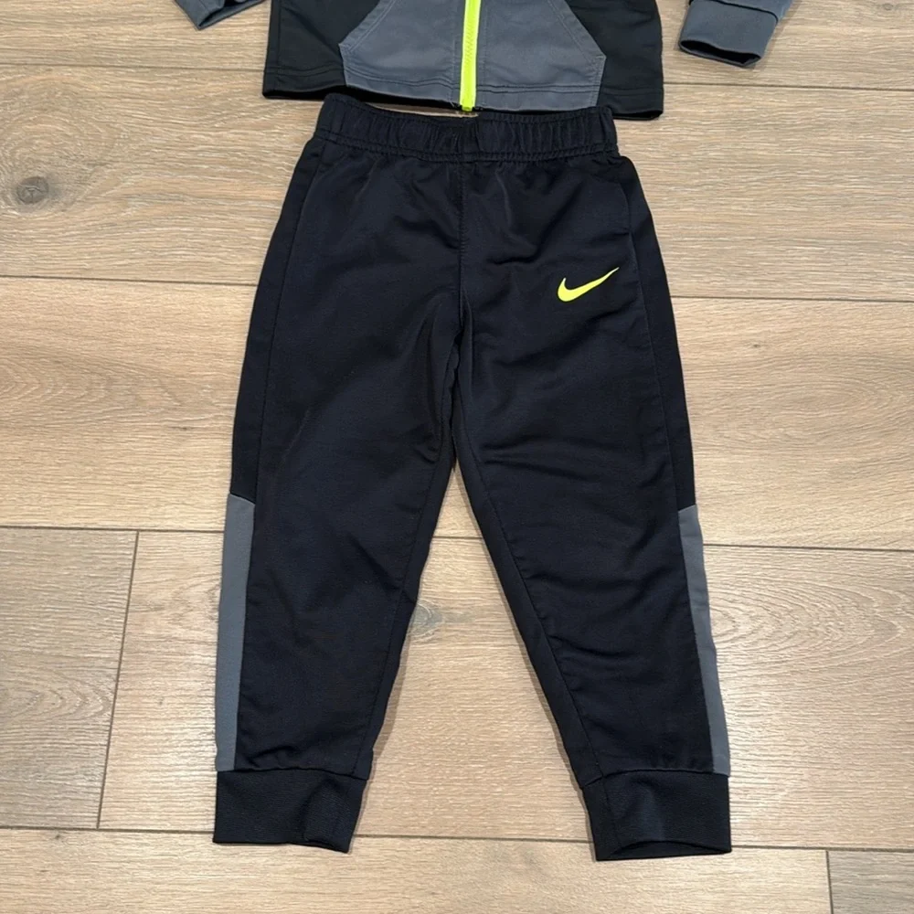 NIKE KIDS Gray Black Color Block Dri-Fit Full Zip Jacket Jogger 2-Piece Set 4T‎